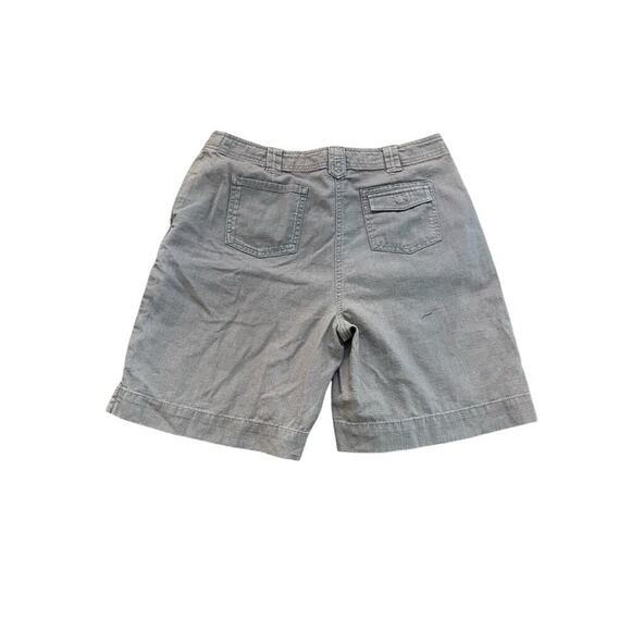 J Jill Gray High Rise Button Flat Front Cargo Shorts Size 8 - Picture 4 of 4